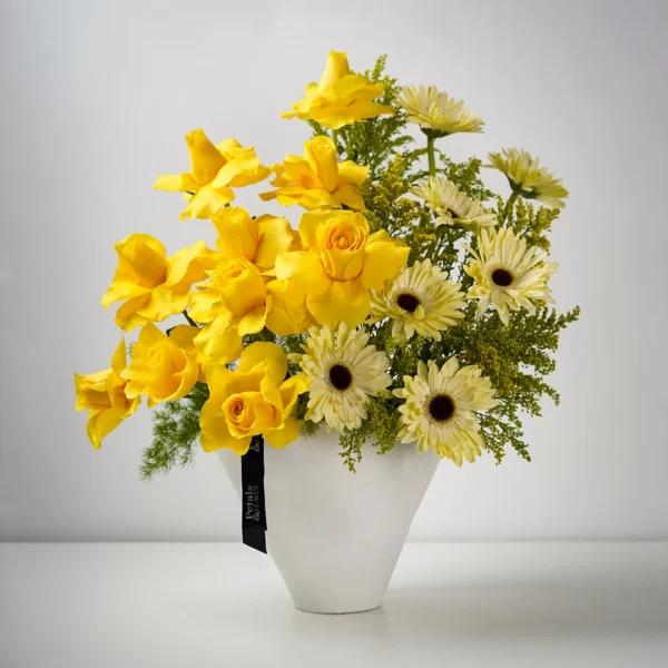 Golden Heart Flower Vase